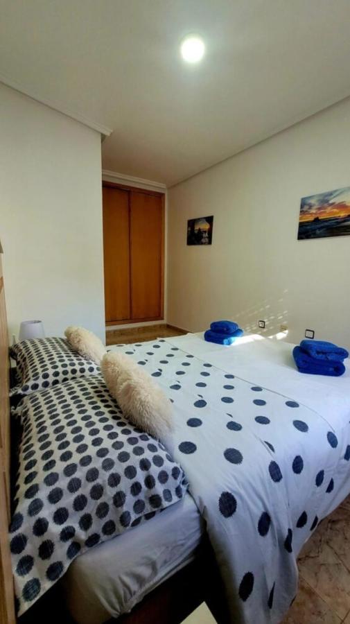 Julia'S Paradise Apartment Torrevieja Exterior photo